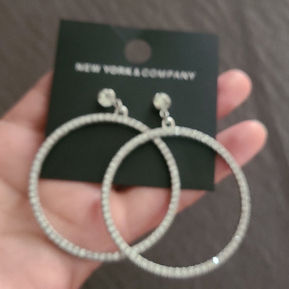New York & Co. Earrings - Picture 2 of 3